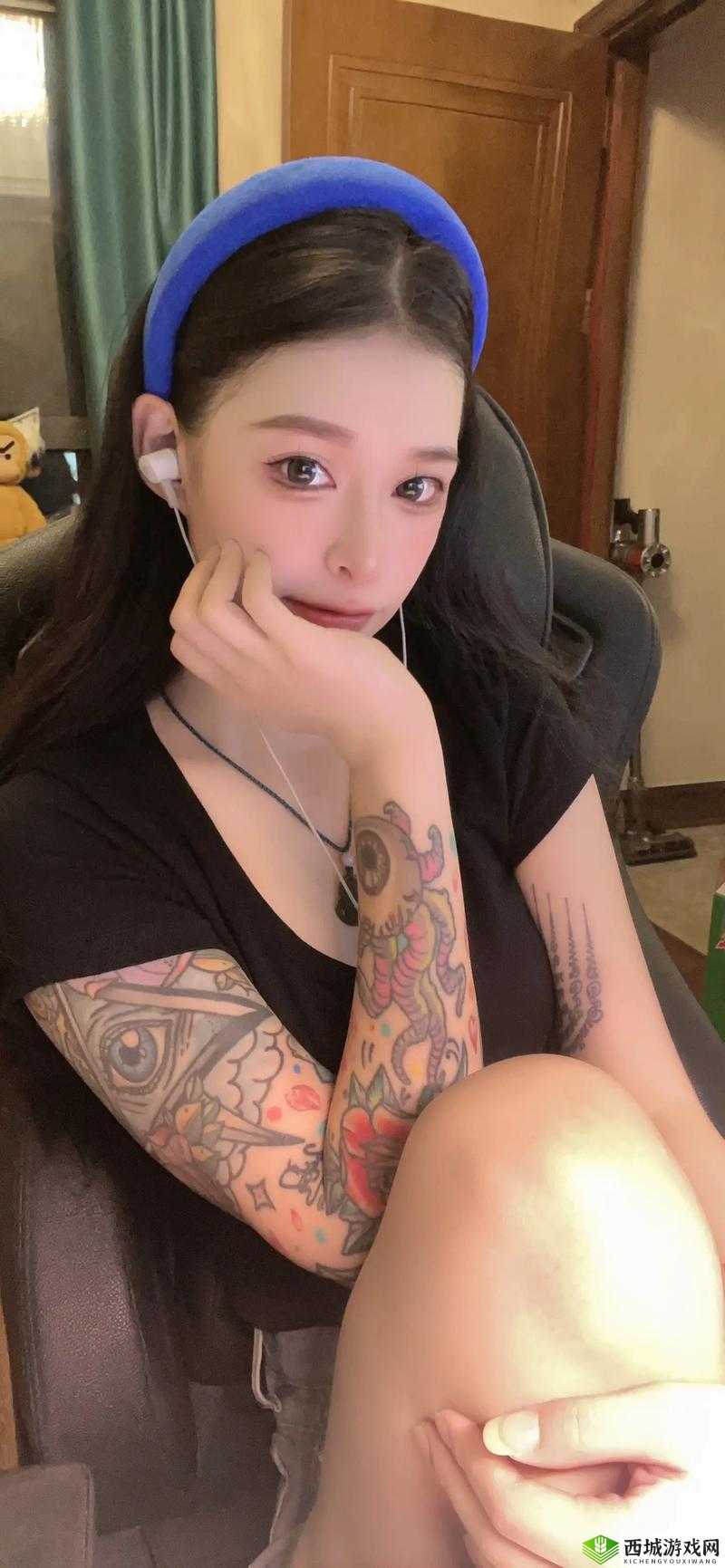 俄罗斯女 CSGO 出入无限制引发热议